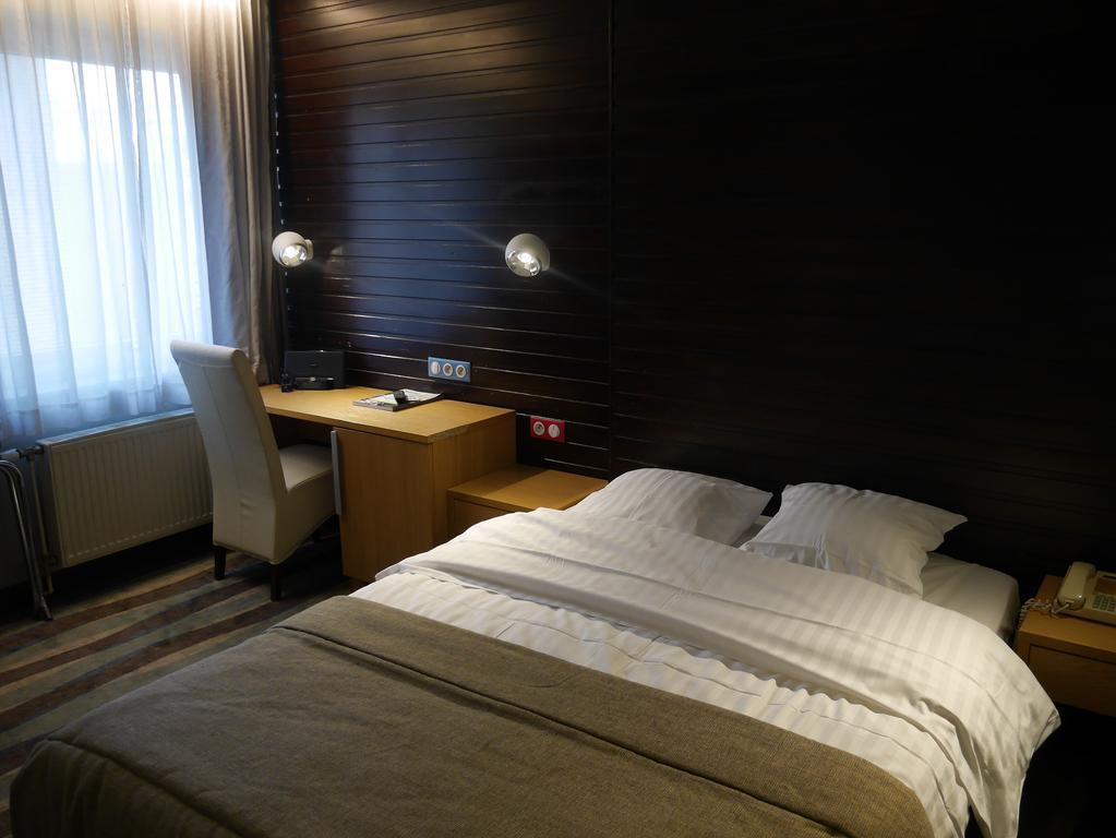 Hotel Maxim 드판 외부 사진